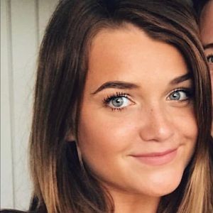 Meet your Posher, Carolyn